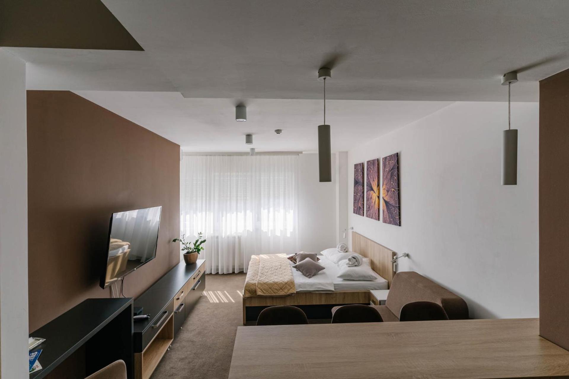 Nar Royalton Accommodation Nis Phòng bức ảnh