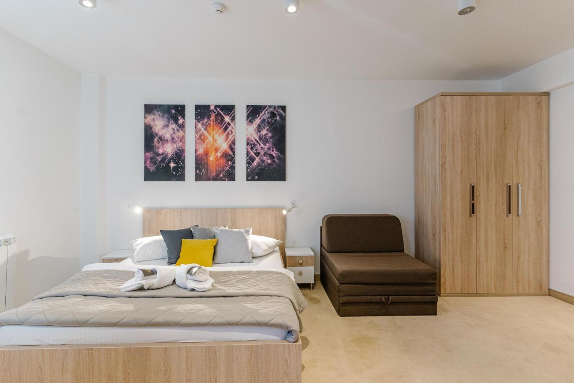 Nar Royalton Accommodation Nis Phòng bức ảnh