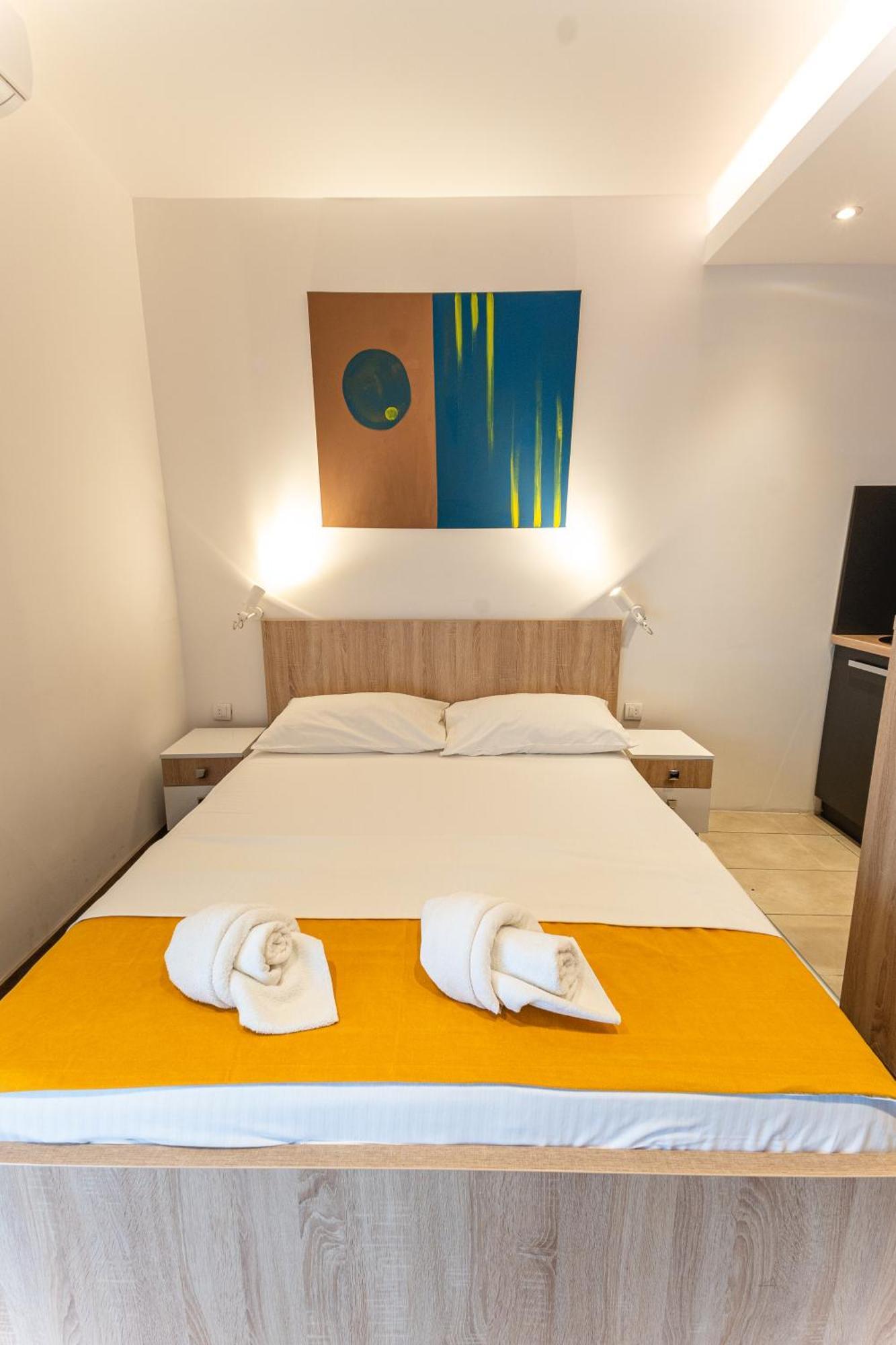 Nar Royalton Accommodation Nis Phòng bức ảnh