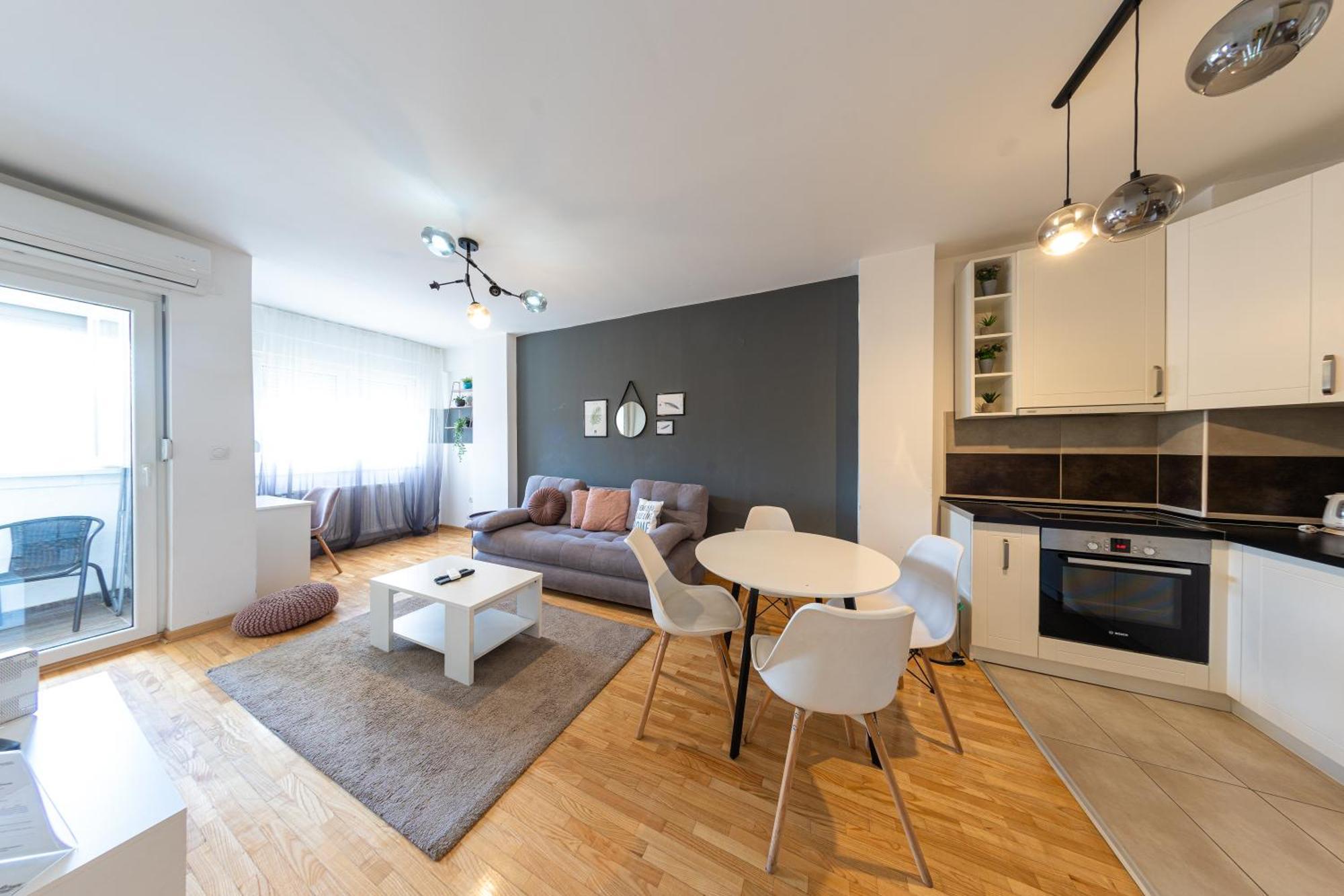 Nar Royalton Accommodation Nis Ngoại thất bức ảnh