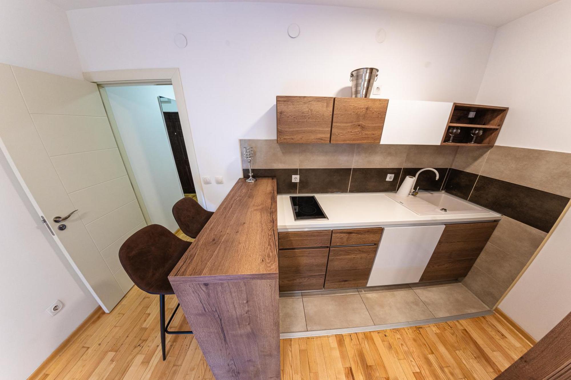 Nar Royalton Accommodation Nis Phòng bức ảnh